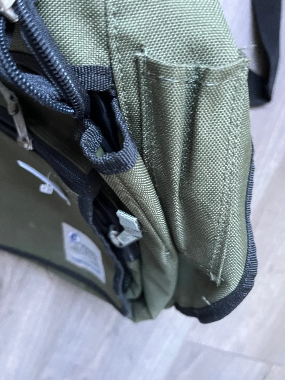 VINTAGE COMPACKTEAM WORKMANSHIP UTILITY SLING BAG